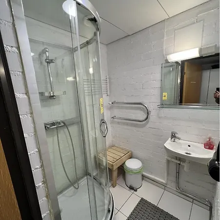 Vandrarhem Office House Services 226 *